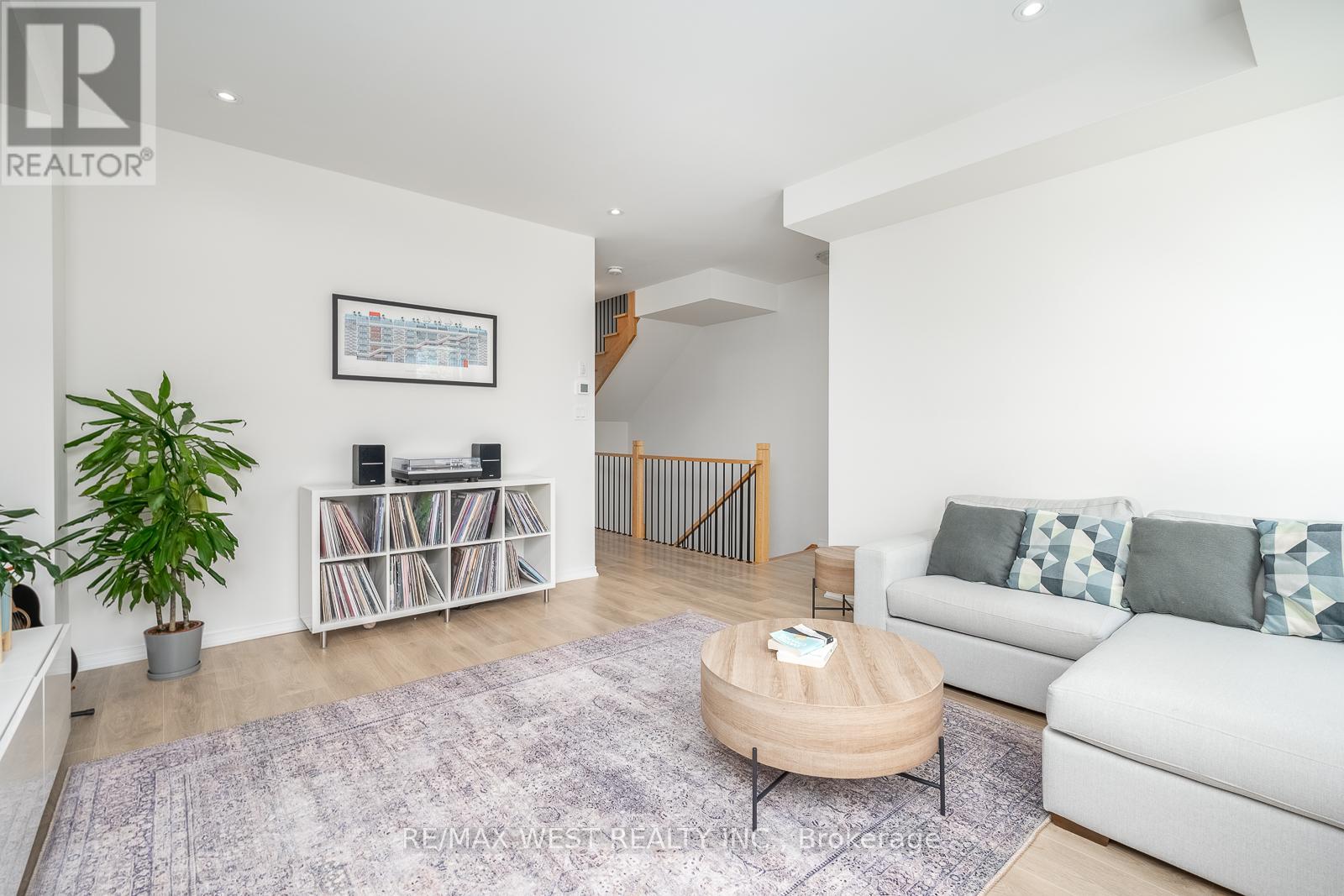 57 WOODSTREAM DRIVE - 9