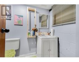 5a Dynevor Road, Toronto, ON M6E3W7 Photo 32