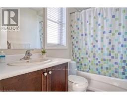 204 - 272 Georgian Drive, Oakville, ON L6H0K4 Photo 9
