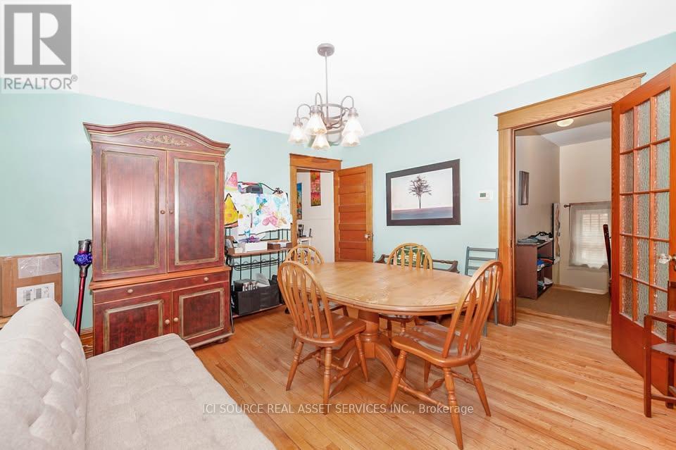 3 Bed, 1 Bath Multi-Family for Rent in Ottawa – 378 FIRST AVENUE, Ottawa – MLS# X13525428 - Image 11