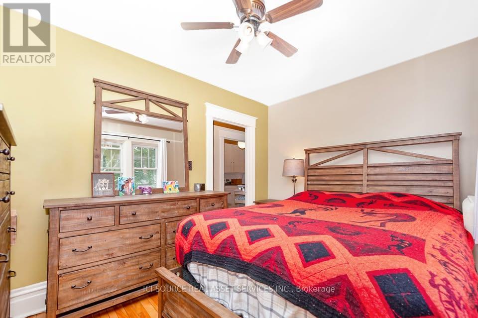 3 Bed, 1 Bath Multi-Family for Rent in Ottawa – 378 FIRST AVENUE, Ottawa – MLS# X13525428 - Image 23