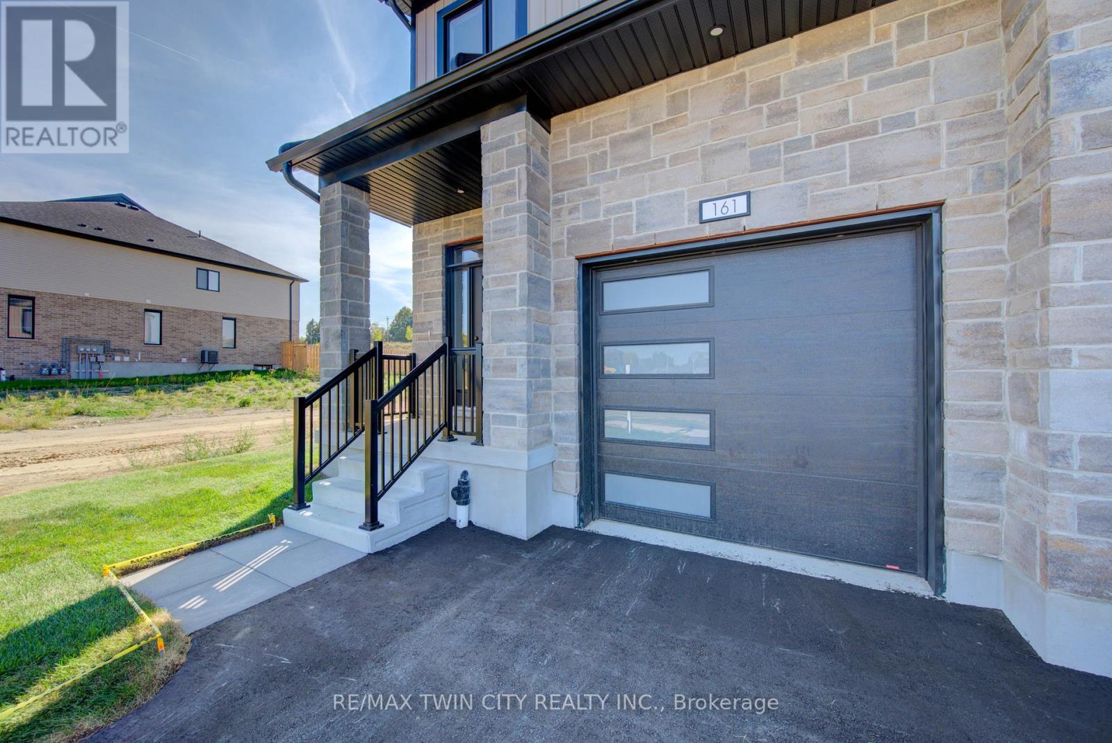 161 DUNNIGAN DRIVE - 3