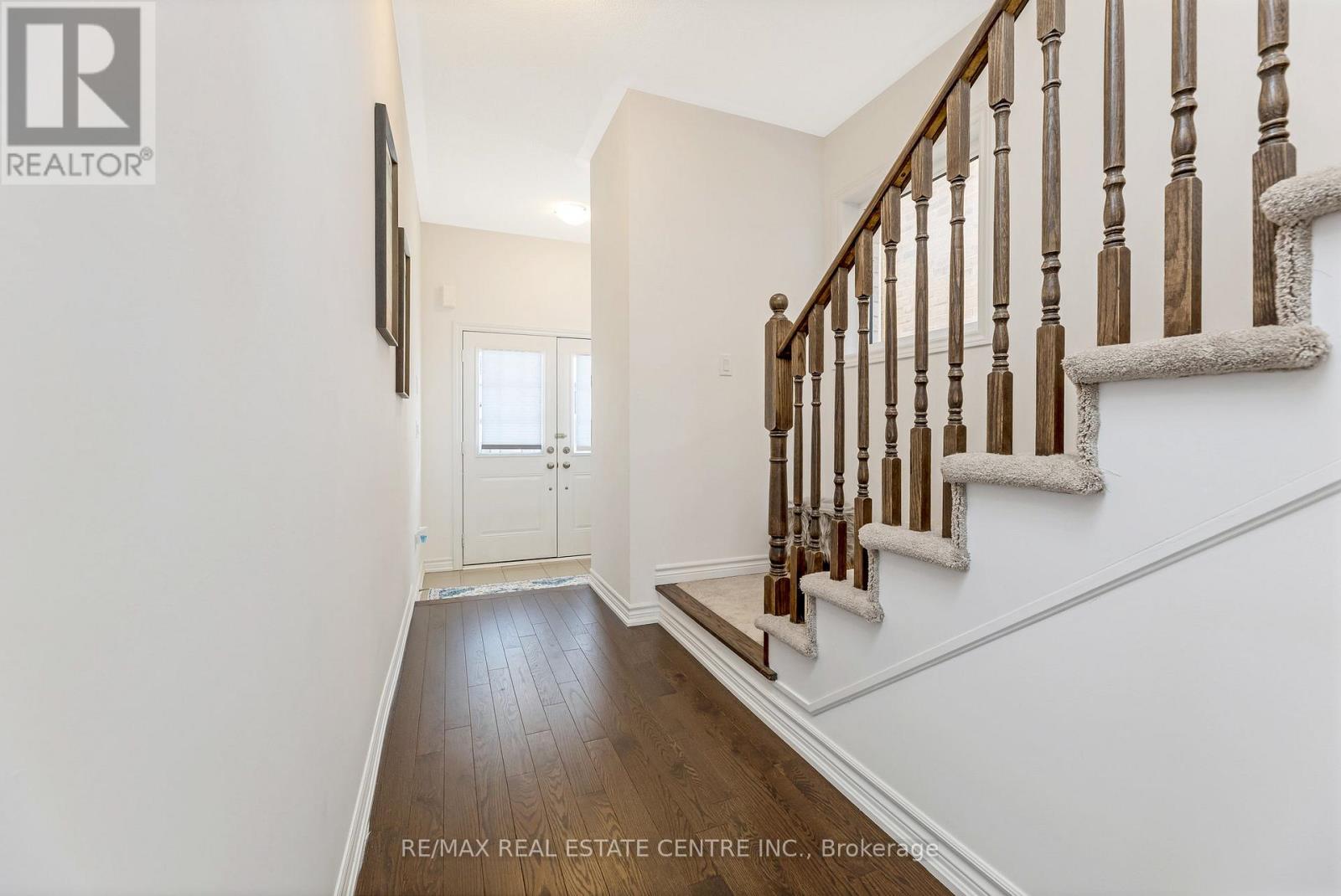 322 RUSSELL STREET - 3