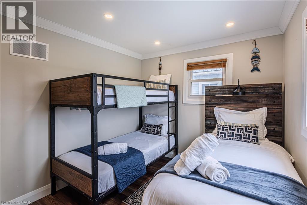 1231 LAKESHORE Road - 29