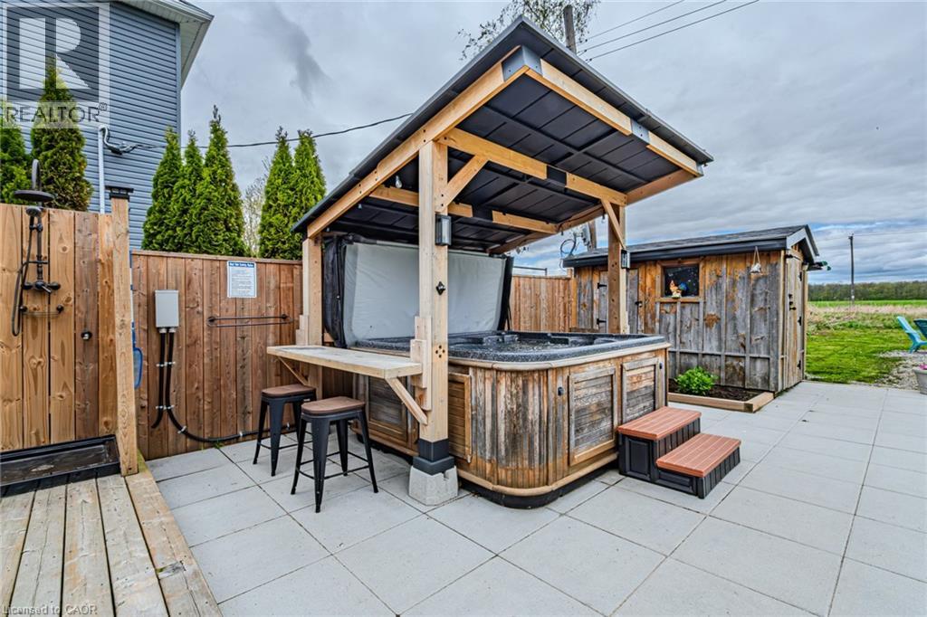 1231 LAKESHORE Road - 36