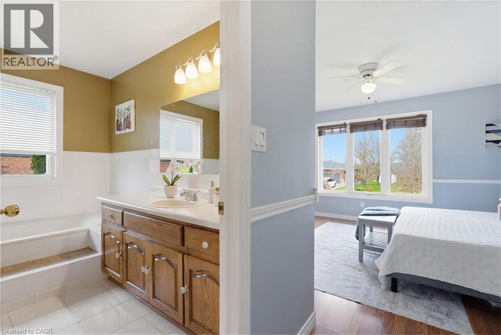 6 LIN PINE Lane - 24
