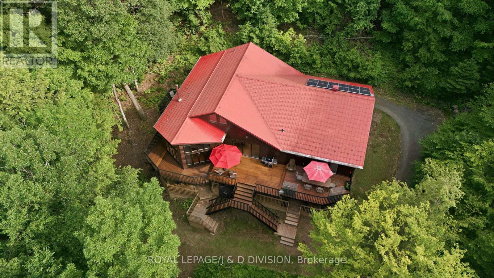 186 BLACKSTONE LAKE, WATER - 32