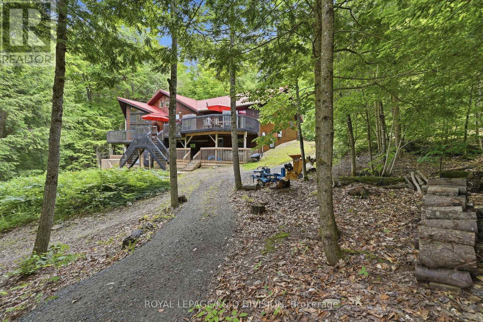 186 BLACKSTONE LAKE, WATER - 29