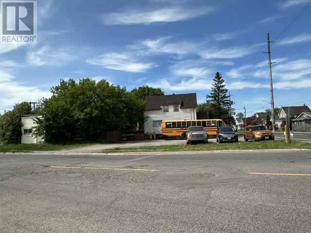 254 Wallace TER - 8