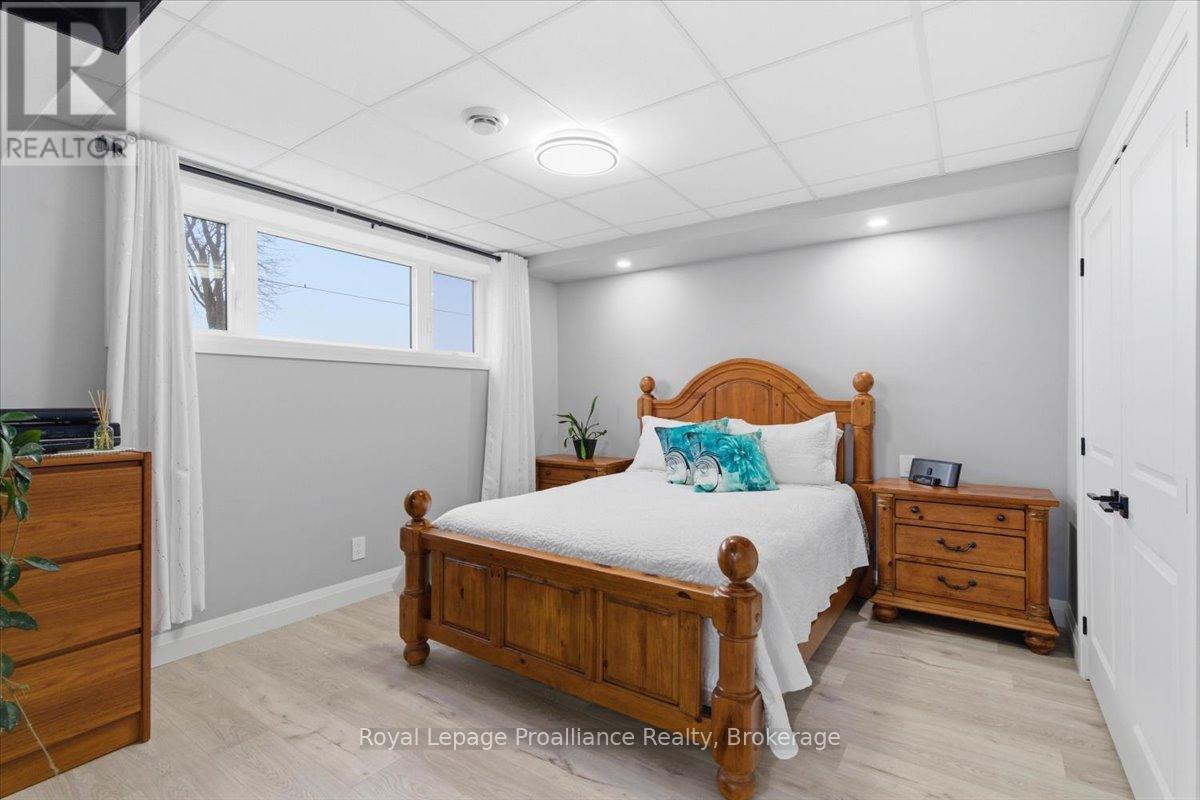 564 WILLETT ROAD - 41