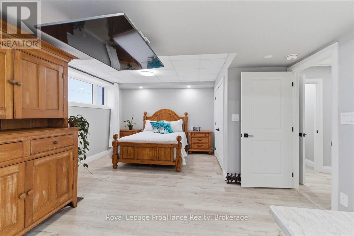 564 WILLETT ROAD - 40