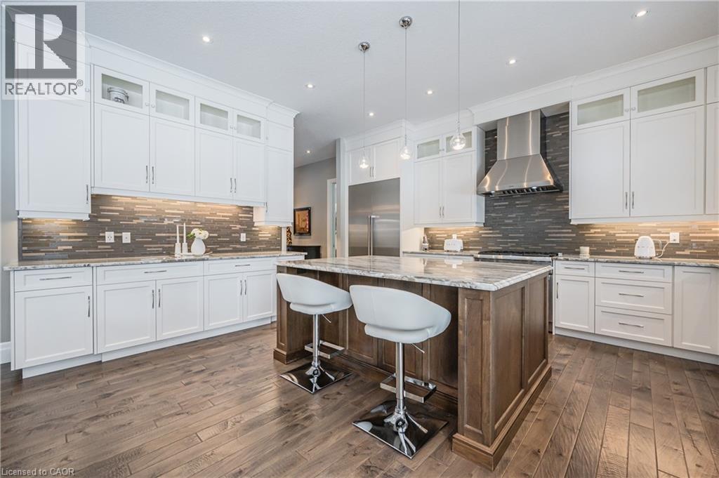 23 HIGHGROVE Court - 13