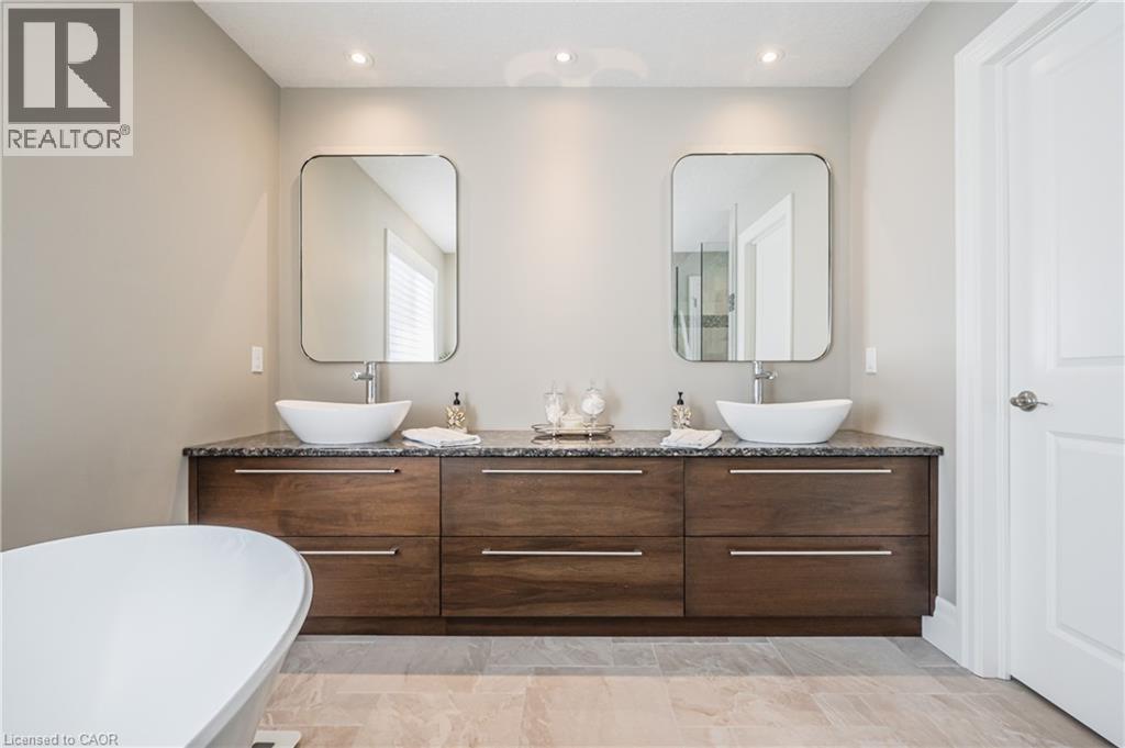23 HIGHGROVE Court - 35