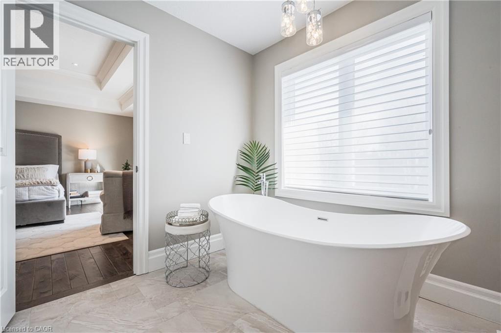 23 HIGHGROVE Court - 37