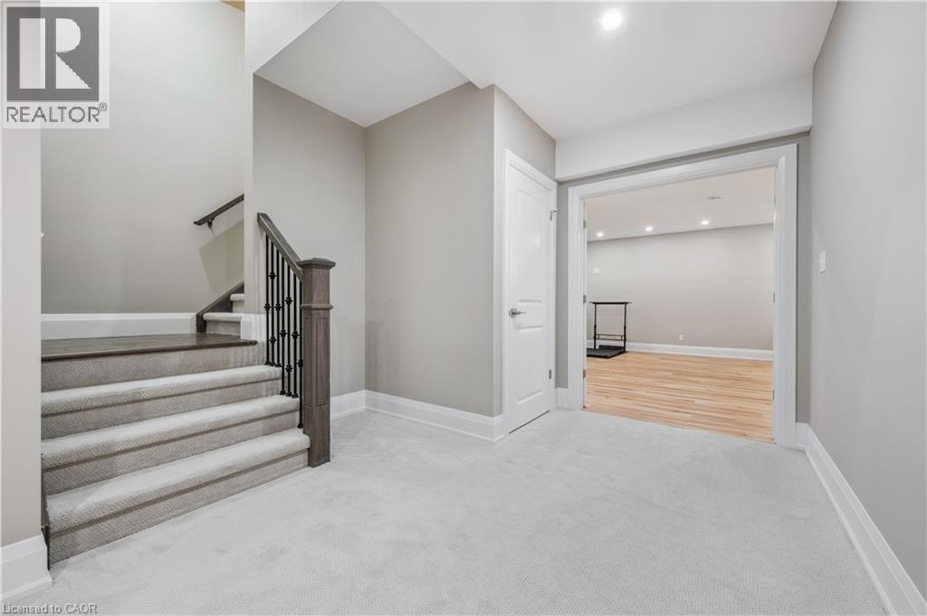 23 HIGHGROVE Court - 38