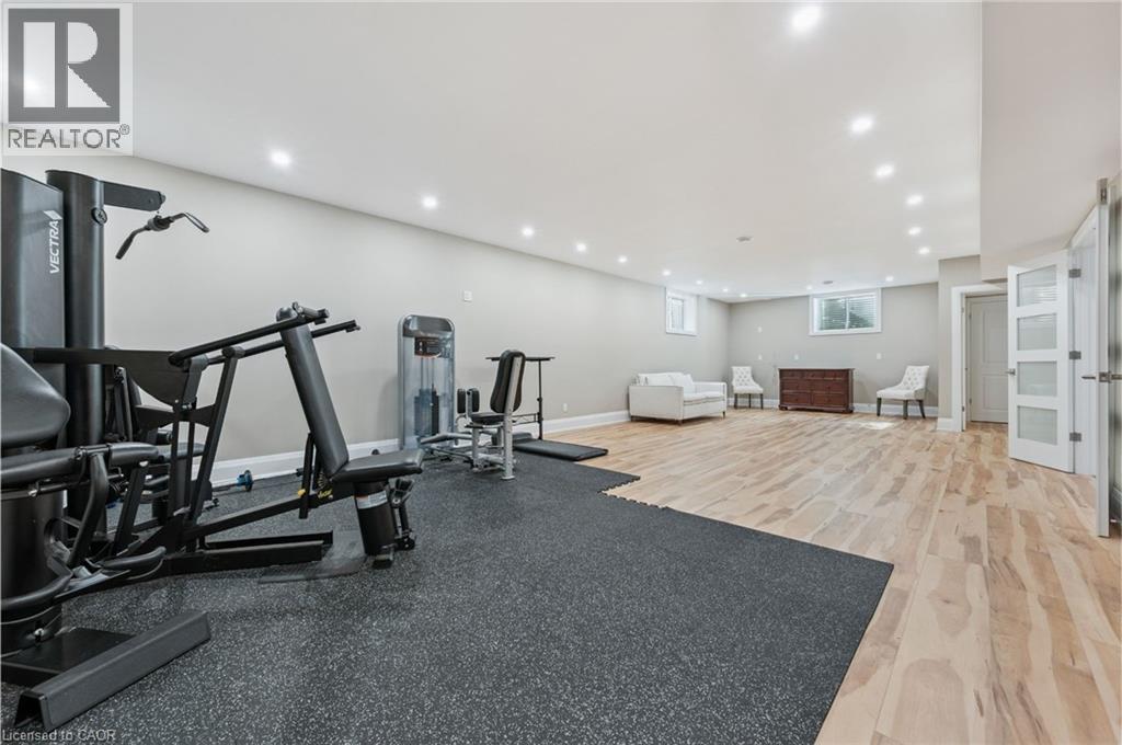 23 HIGHGROVE Court - 40