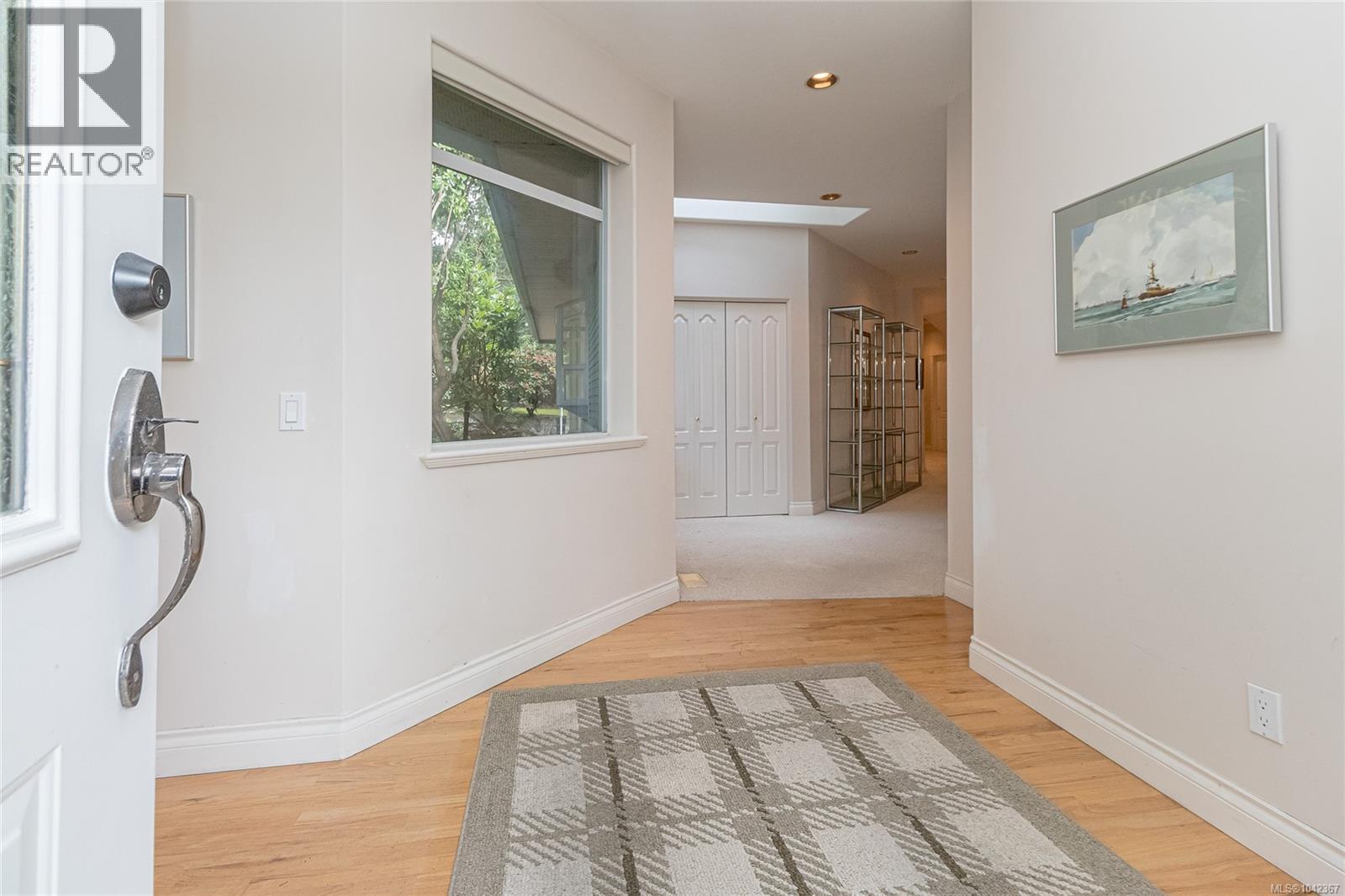 #25 5187 Cordova Bay Rd - 7