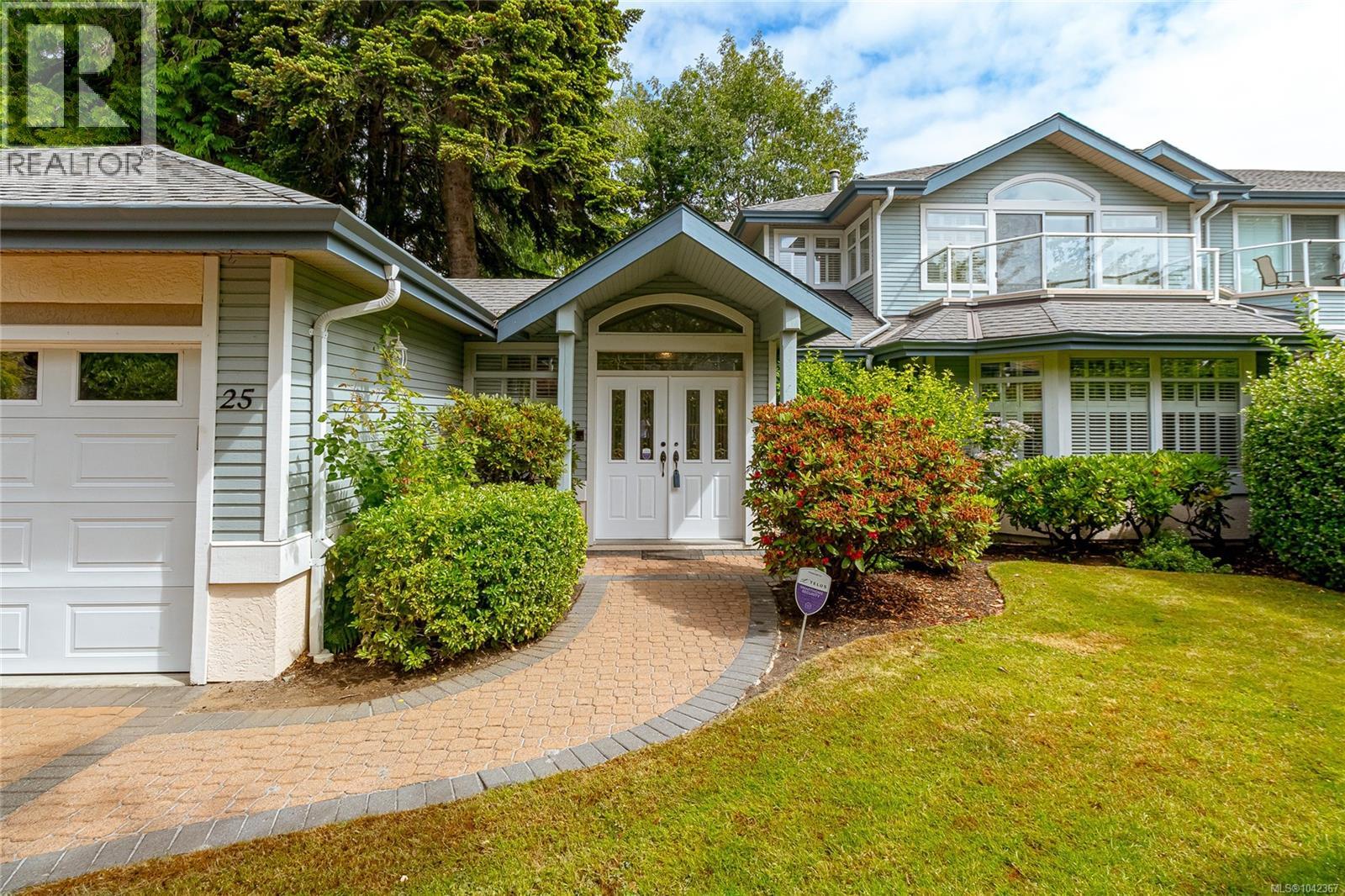 #25 5187 Cordova Bay Rd - 3