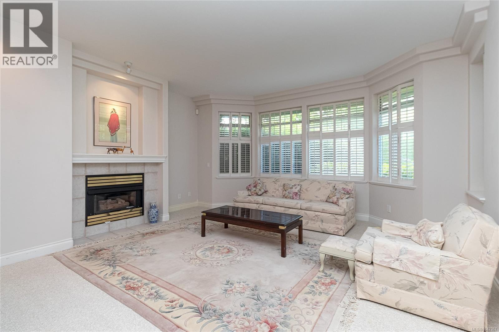 #25 5187 Cordova Bay Rd - 8