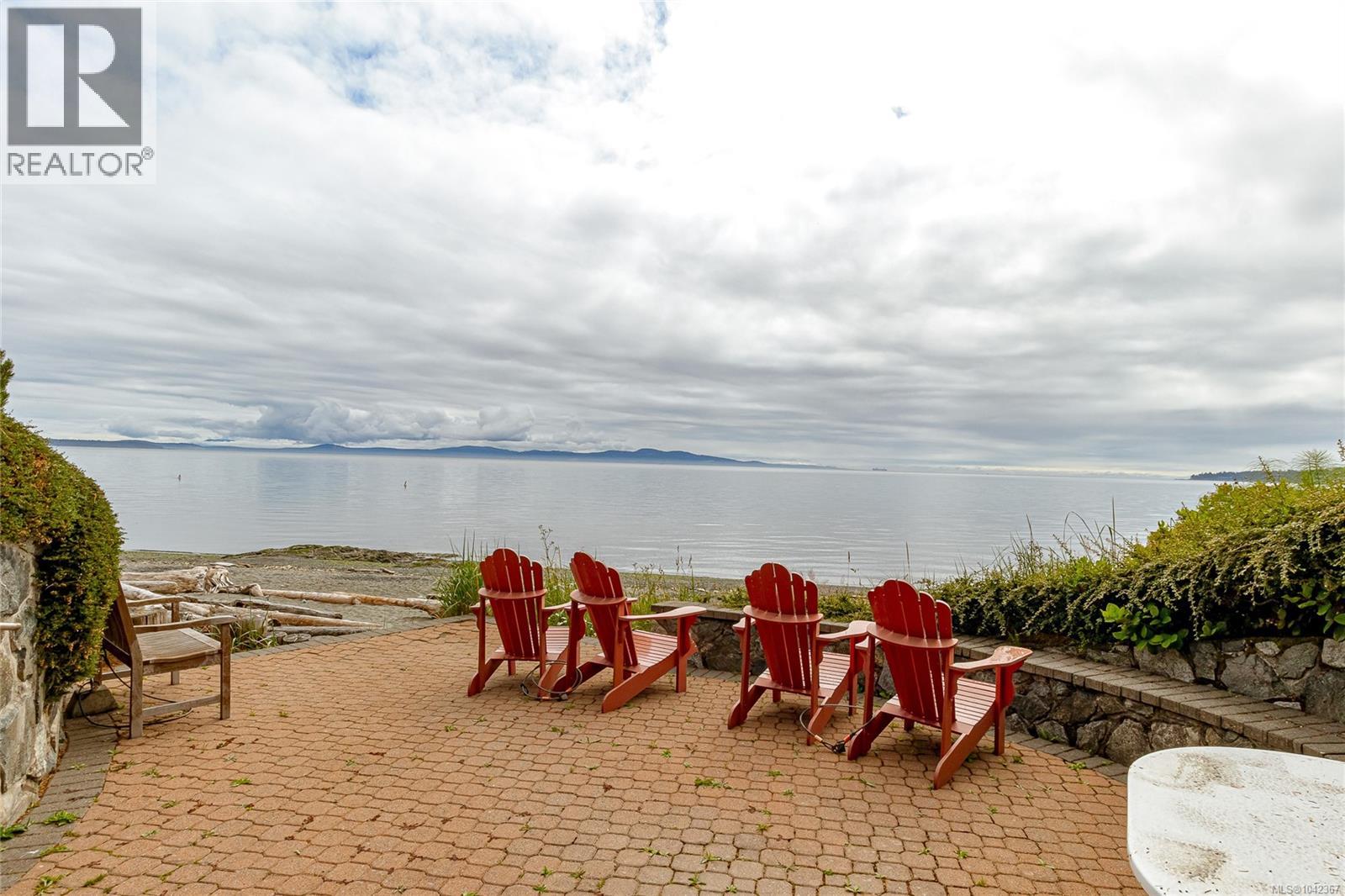 #25 5187 Cordova Bay Rd - 46