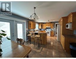 36 Finn Avenue thumbnail 21