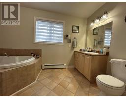 36 Finn Avenue thumbnail 38