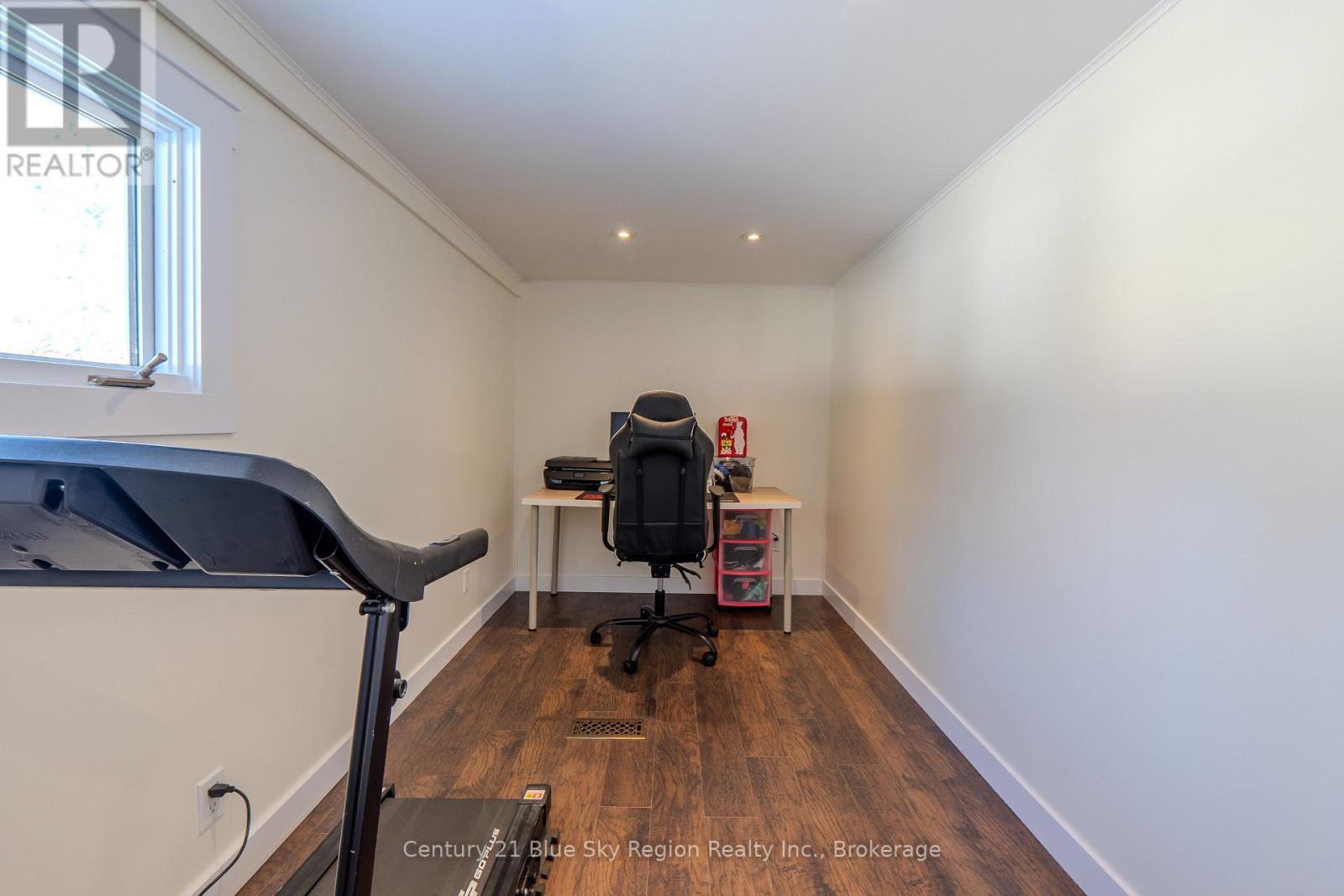 278 TOWER DRIVE - 25