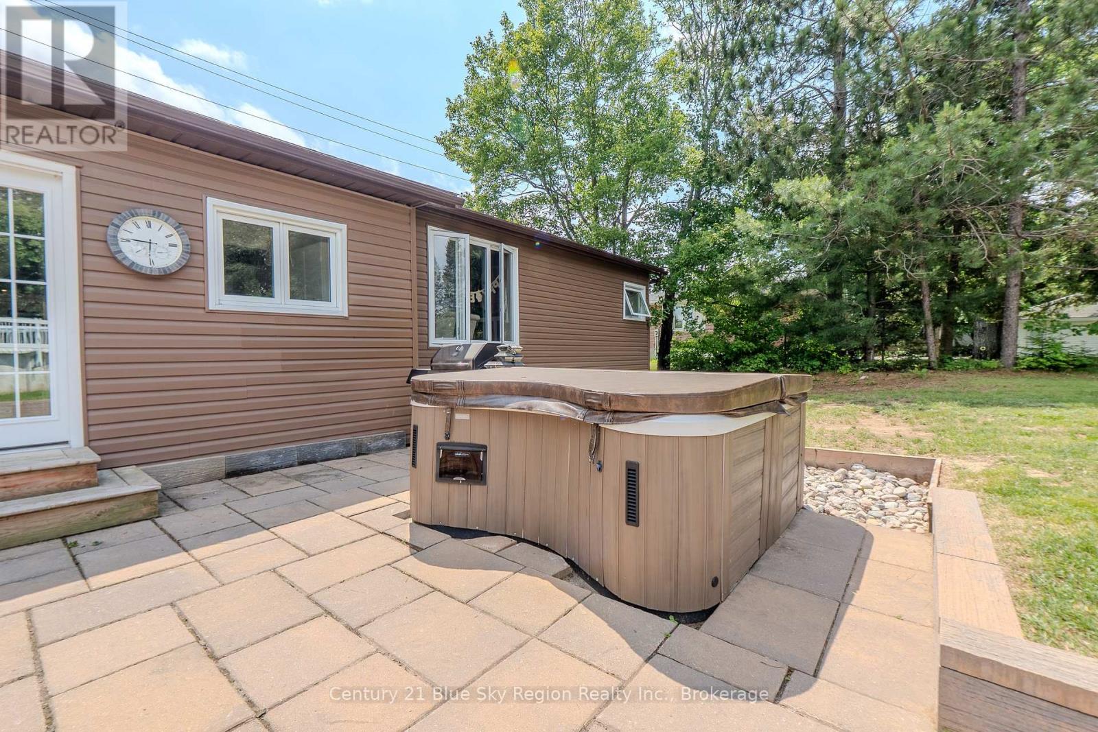 278 TOWER DRIVE - 36