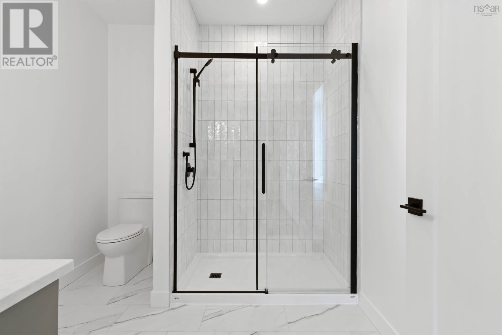 48 Jessome Avenue - 40