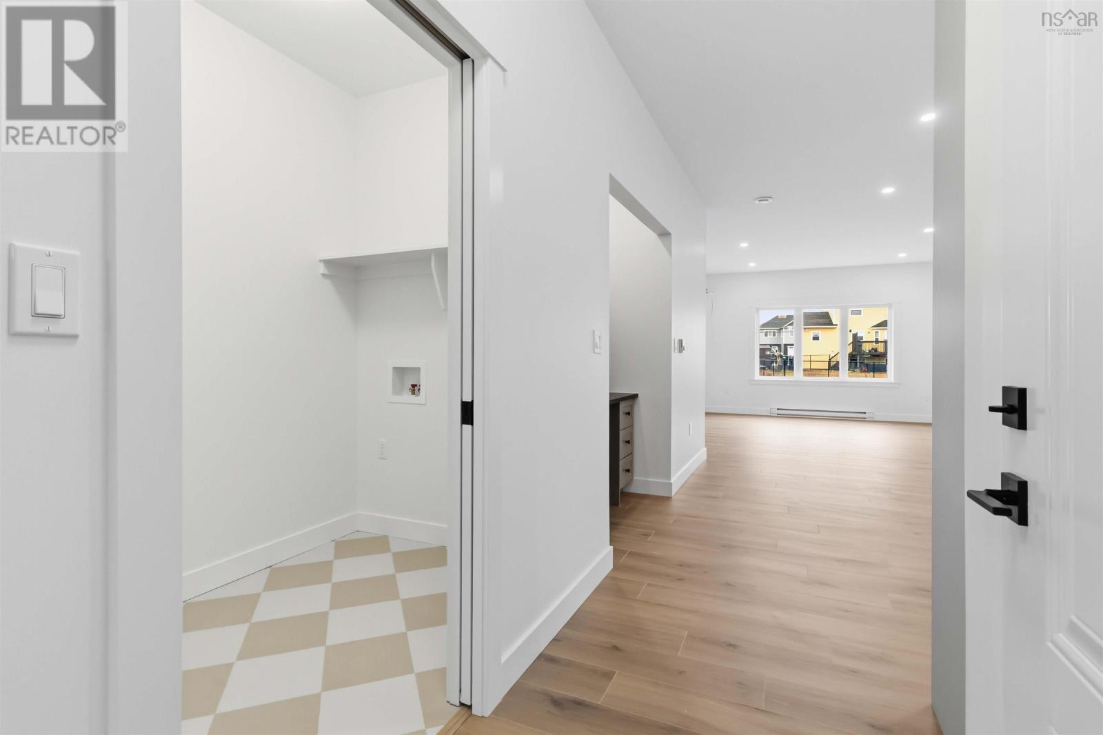 48 Jessome Avenue - 32