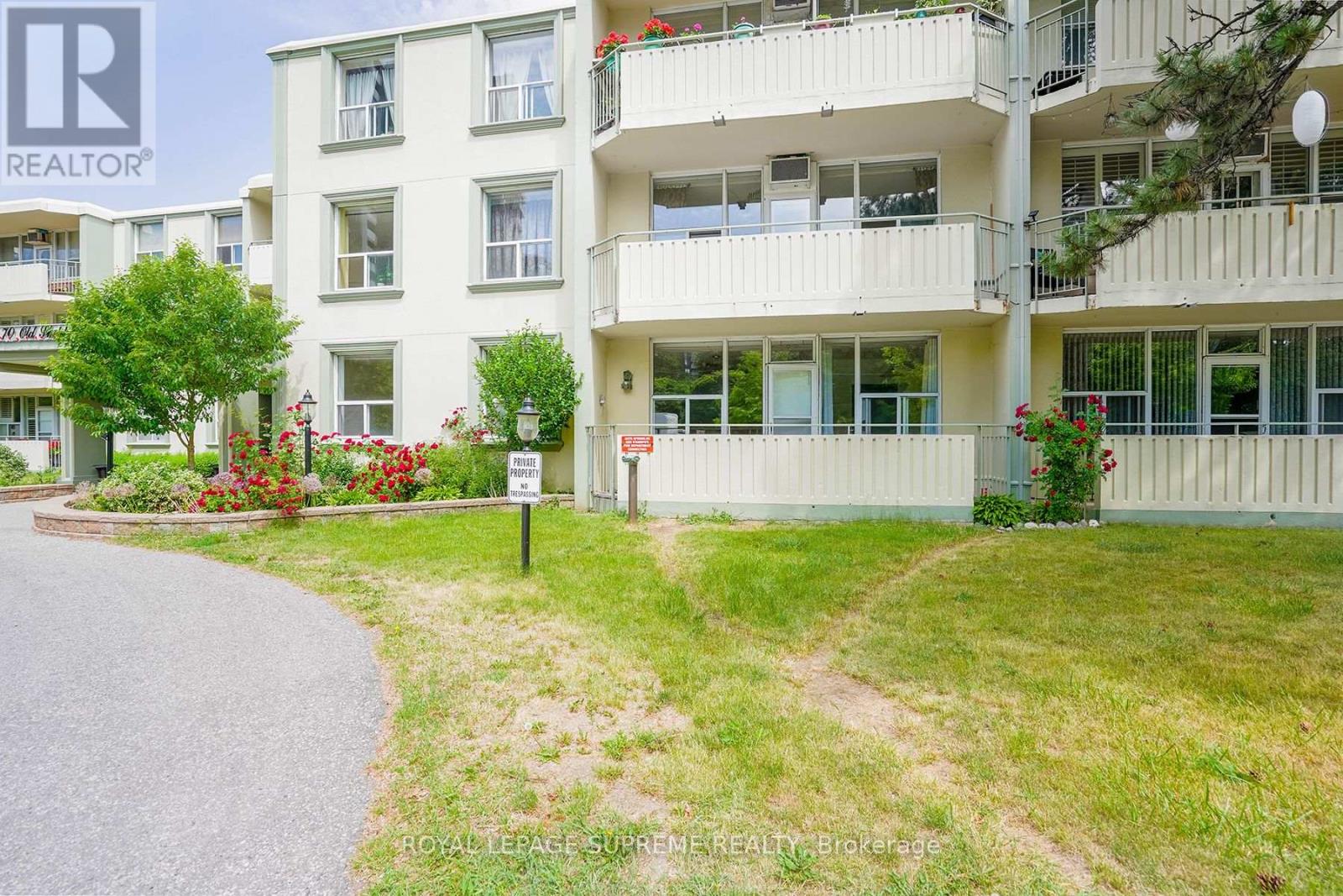 Photo of 70 Old Sheppard Avenue