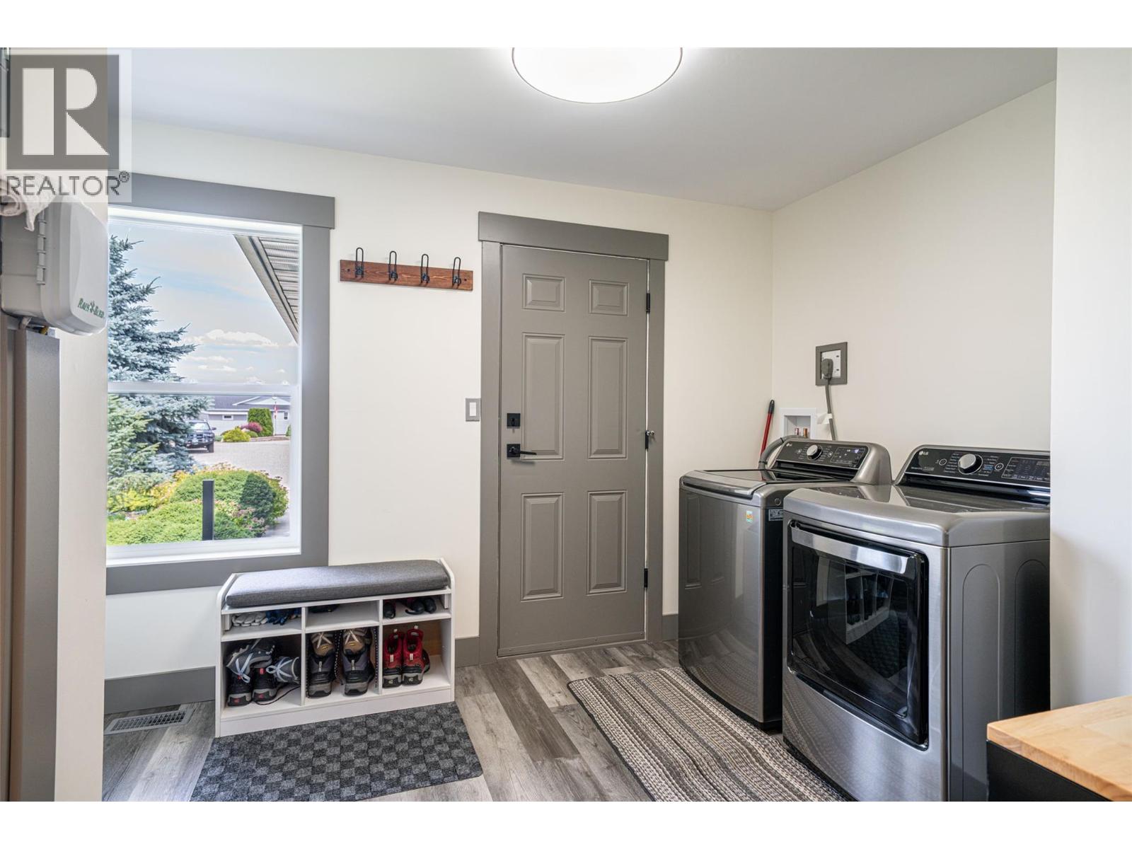 839 8th Avenue - 25