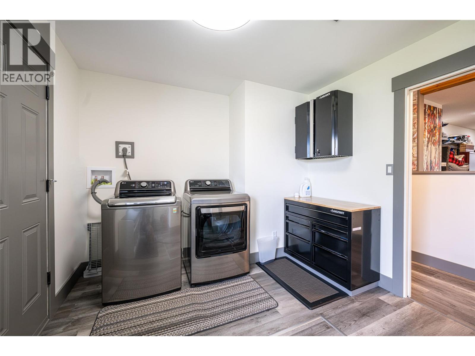 839 8th Avenue - 26