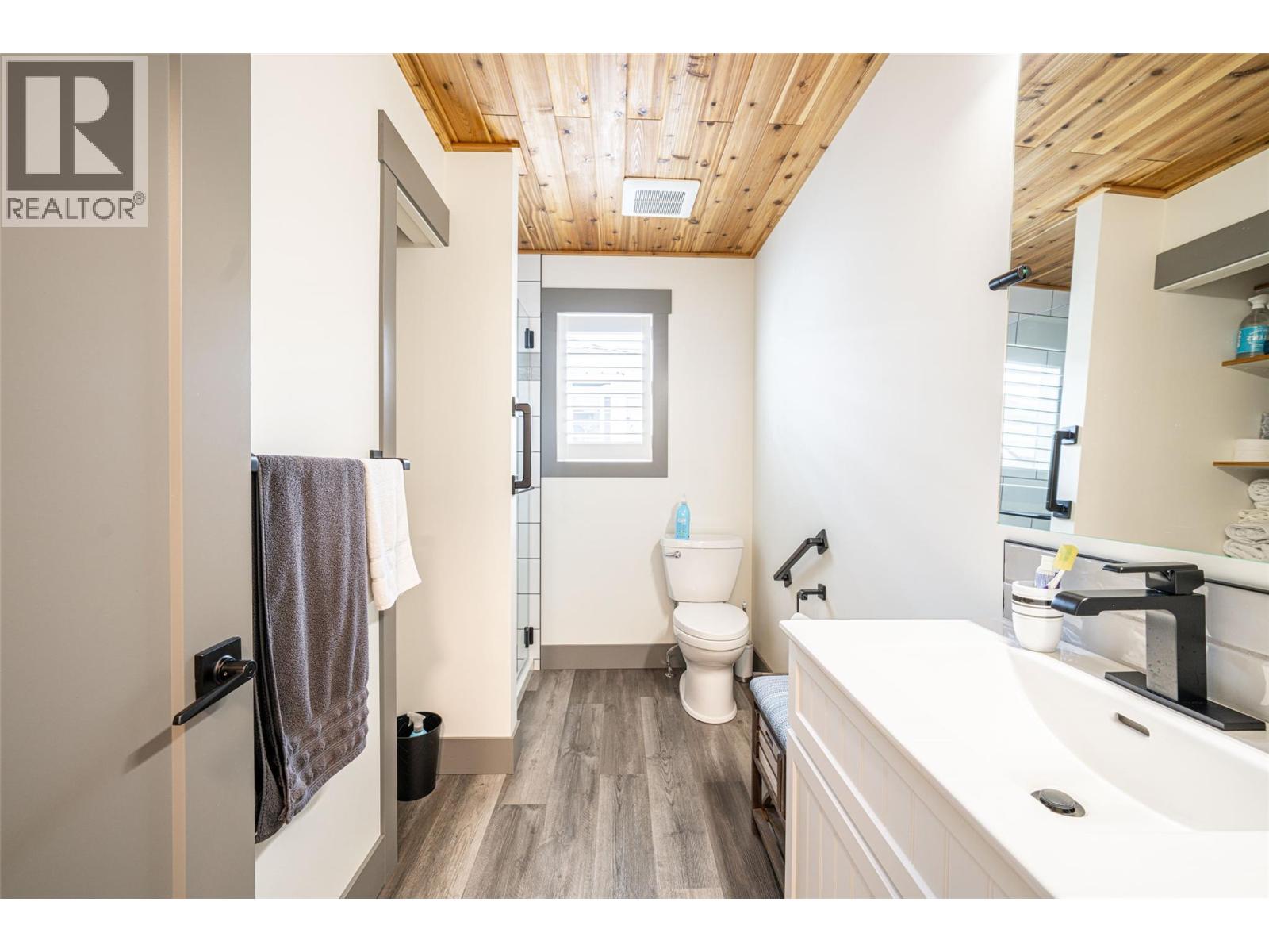 839 8th Avenue - 28