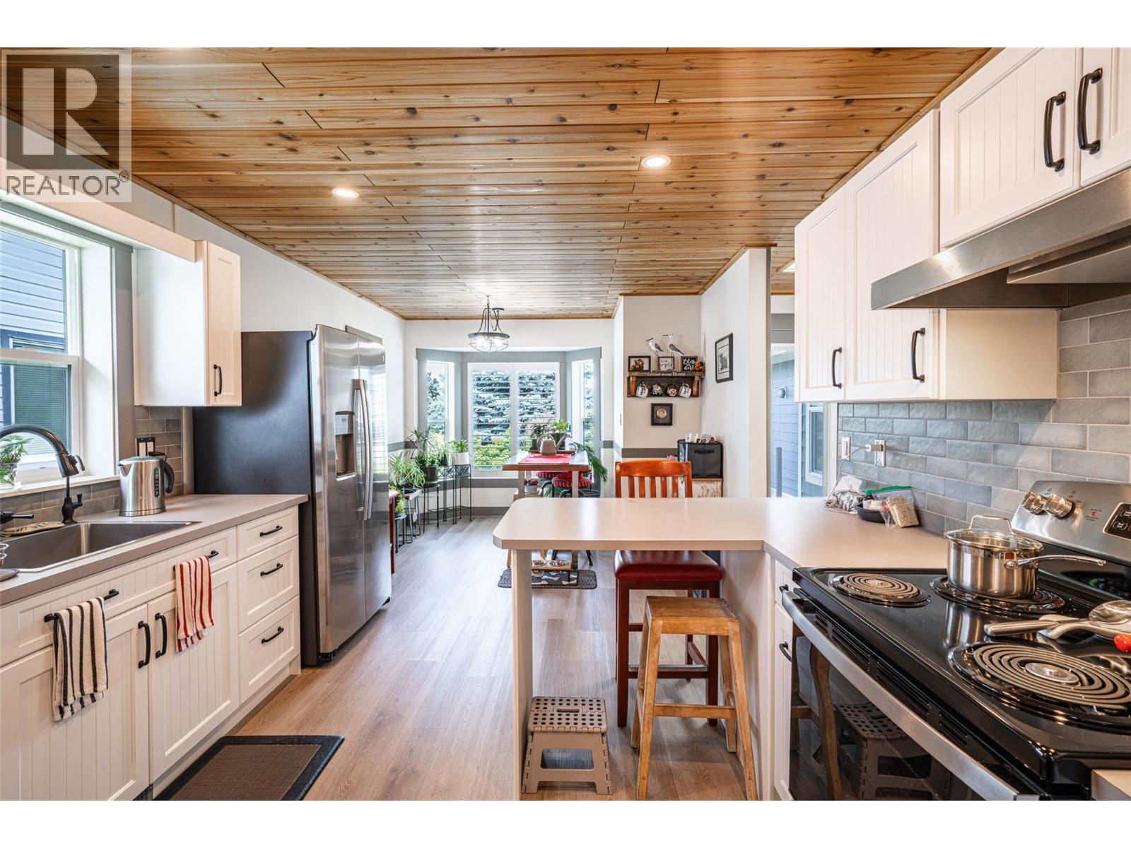 839 8th Avenue - 52