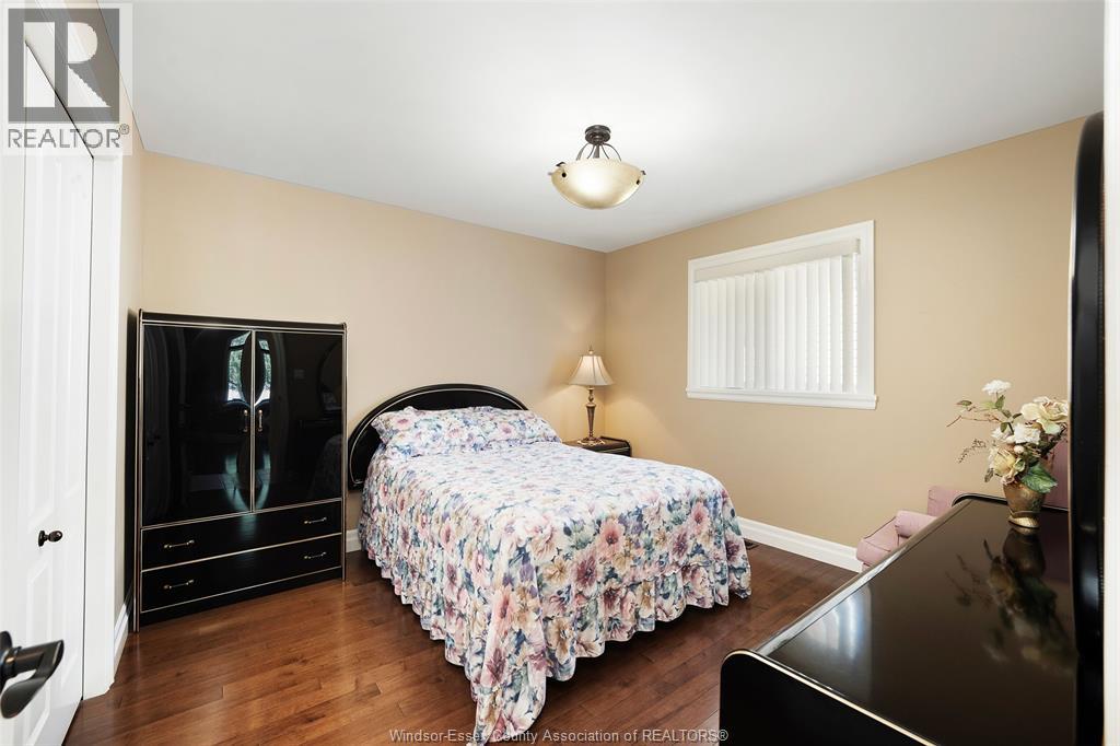 2655 SKINNER STREET - 26