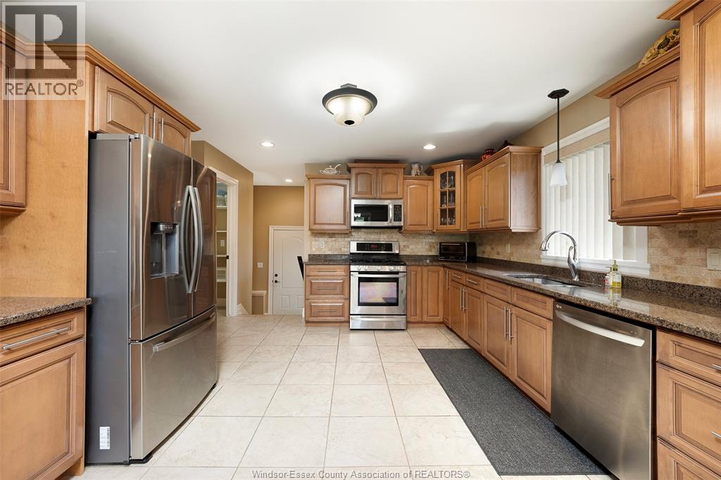 2655 SKINNER STREET - 17