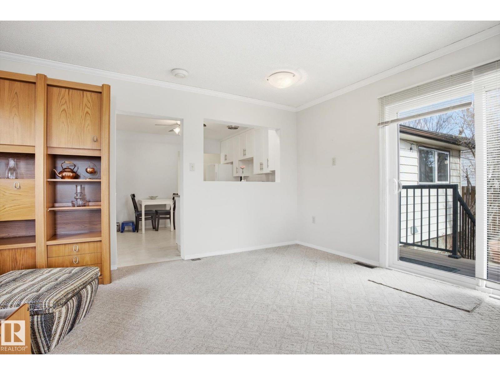 10667 65 ST NW - 11