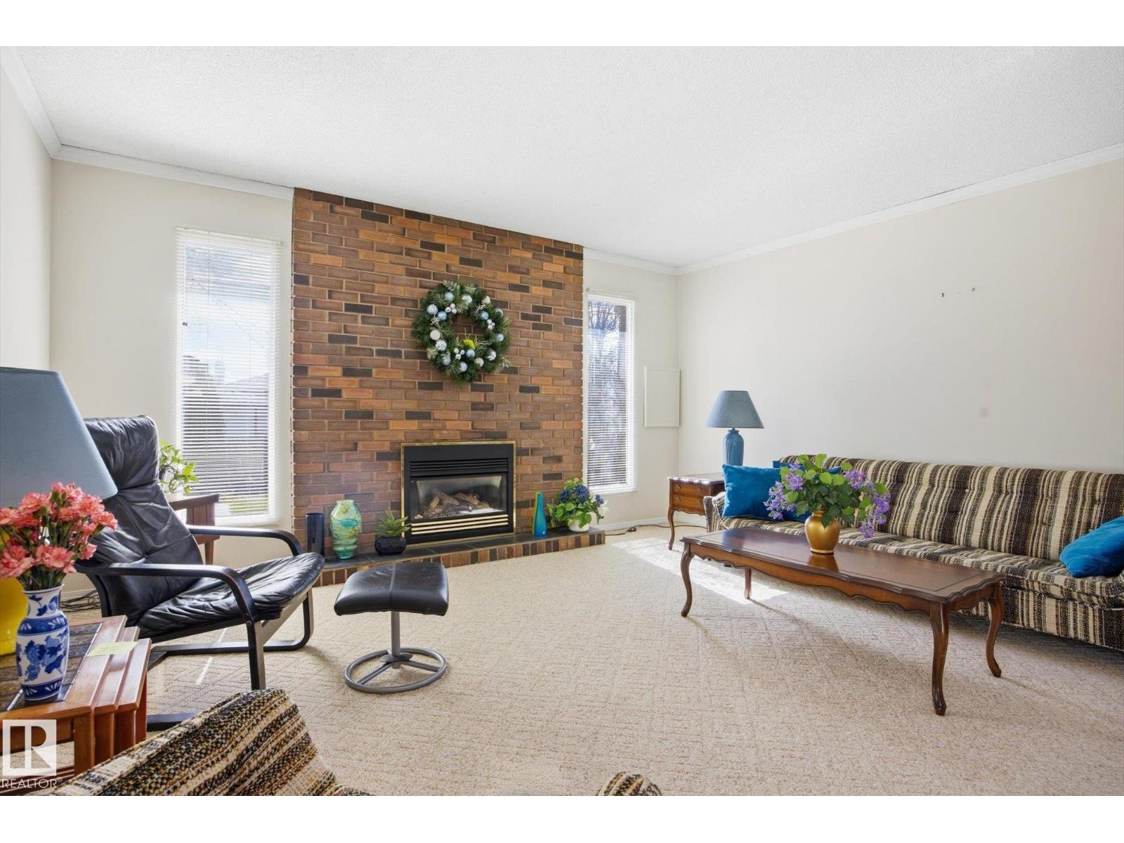 10667 65 ST NW - 12