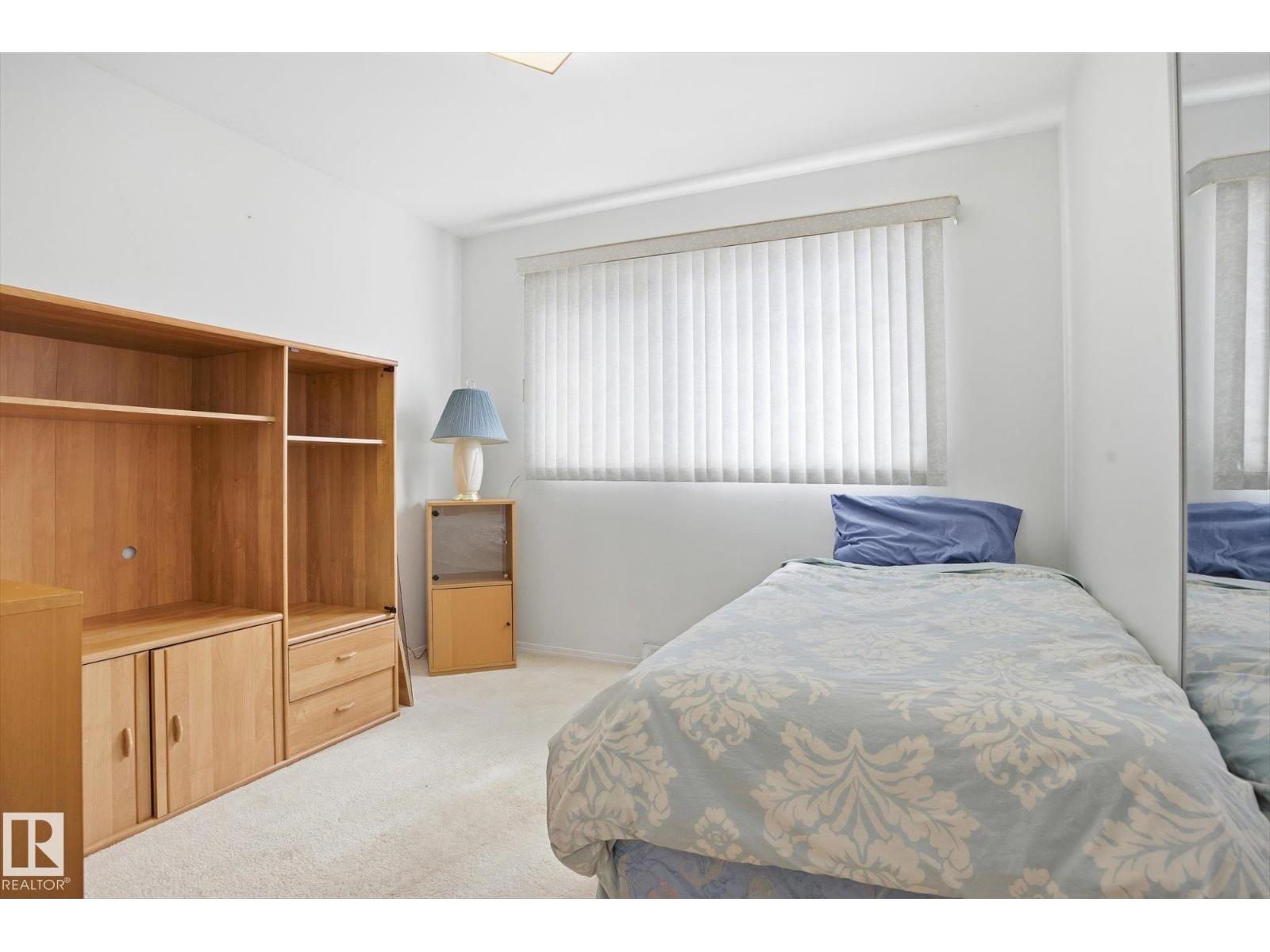 10667 65 ST NW - 18