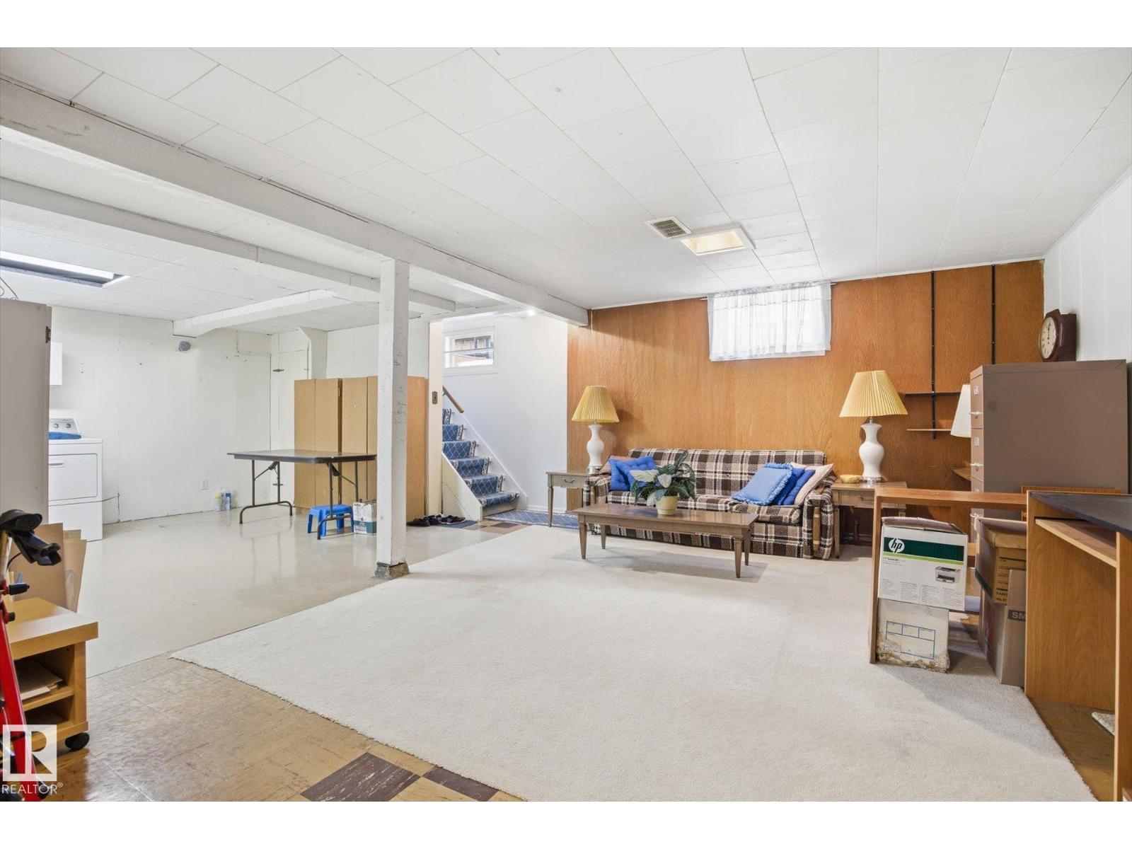 10667 65 ST NW - 25
