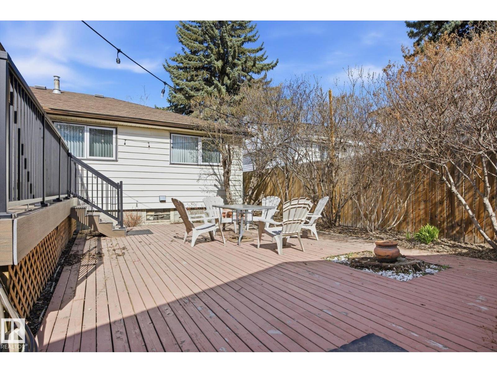 10667 65 ST NW - 39