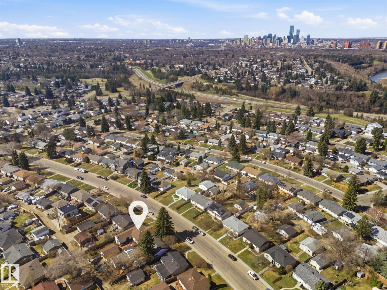 10667 65 ST NW - 42