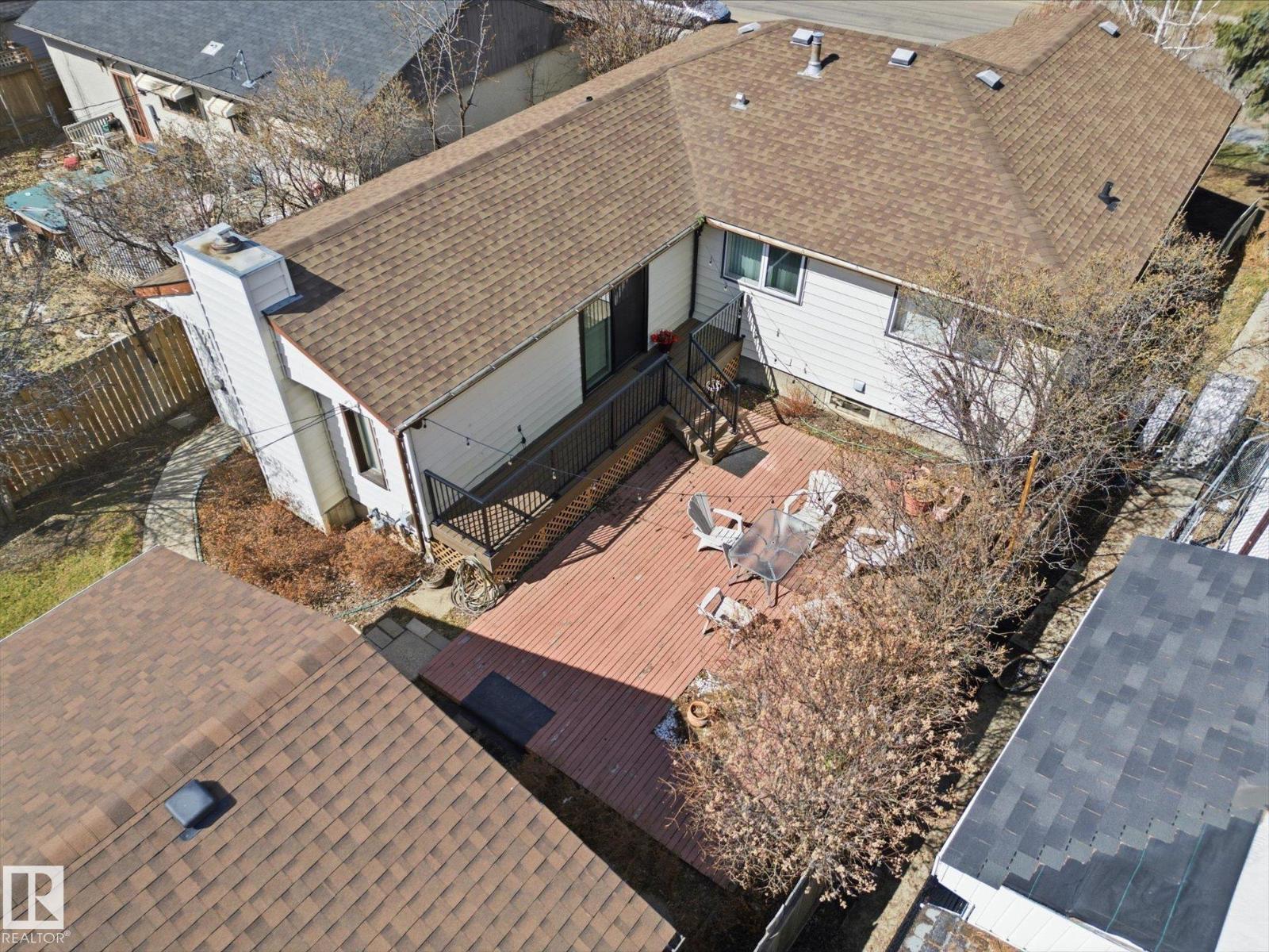 10667 65 ST NW - 45