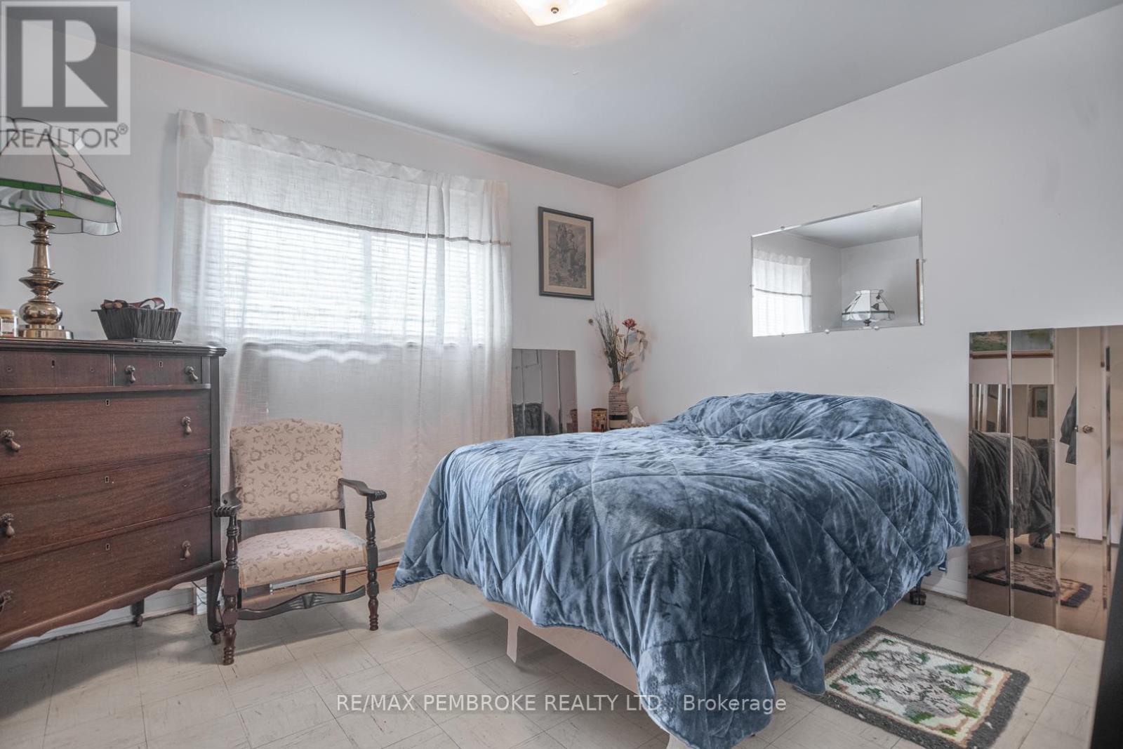 136 ELLIS AVENUE - 11