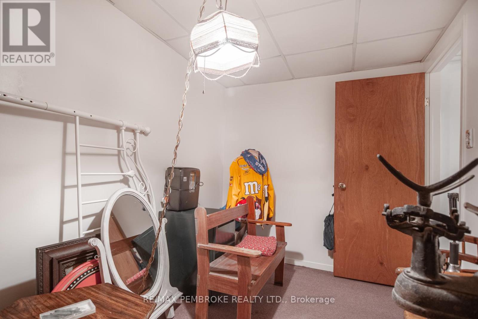 136 ELLIS AVENUE - 21