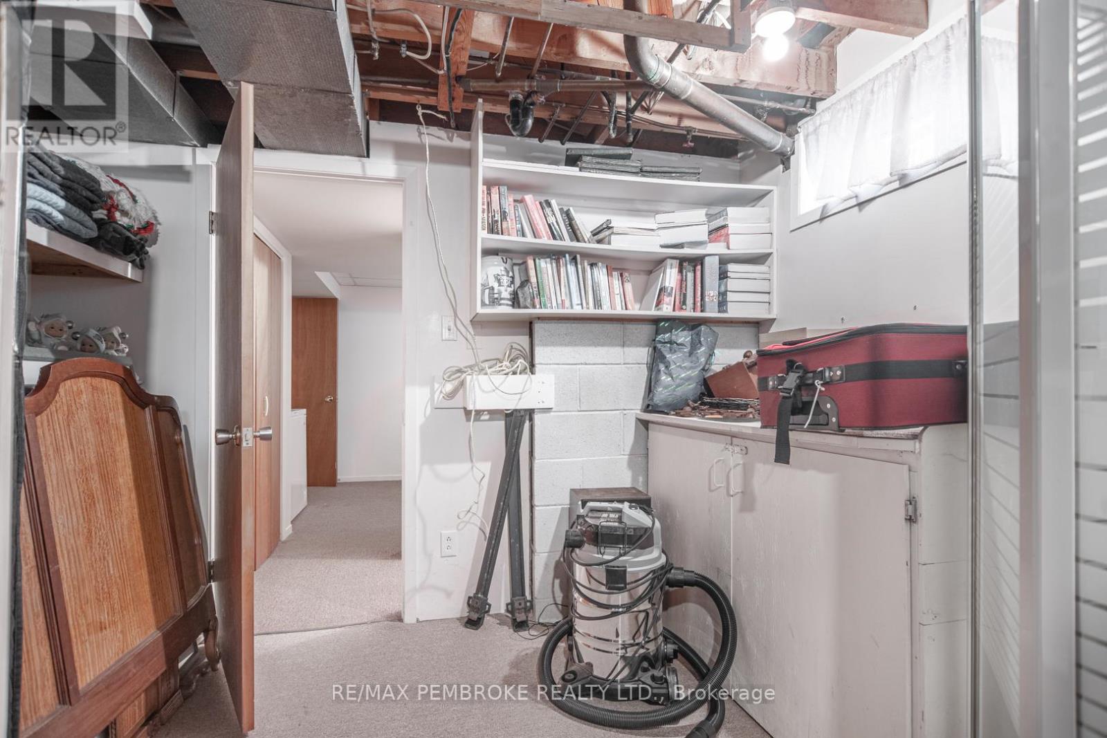 136 ELLIS AVENUE - 26