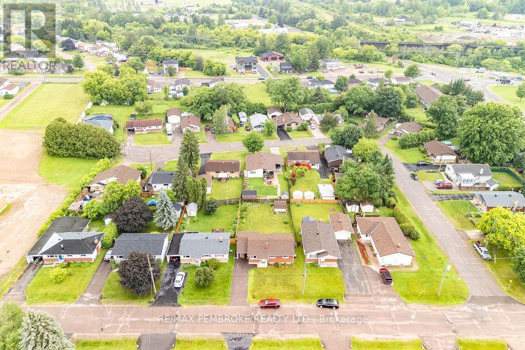 136 ELLIS AVENUE - 45