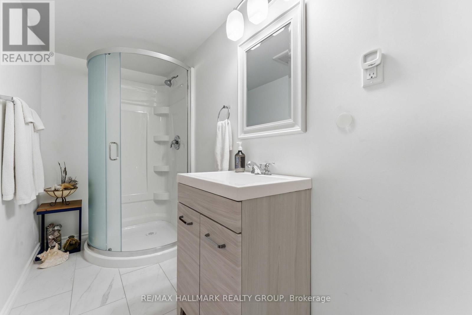 4 Bed, 3 Bath House for Sale in Ottawa – 1593 BOTTRIELL WAY, Ottawa – MLS# X13525628 - Image 38
