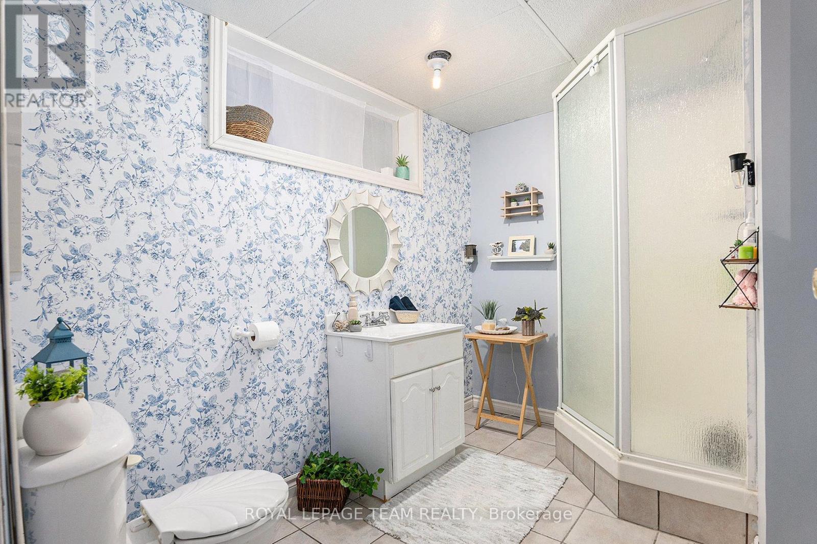 4 BLACK WALNUT ROAD - 23